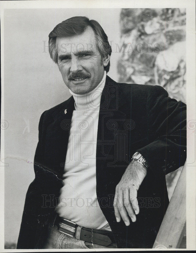 1986 Press Photo Dennis Weaver - Historic Images