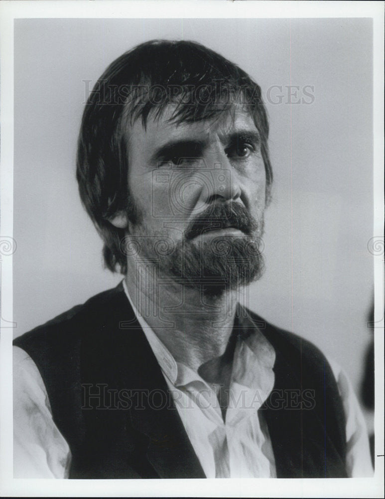 1980 Press Photo Actor Dennis Weaver In CBS TV Movie The Ordeal Of Dr. Mudd - Historic Images