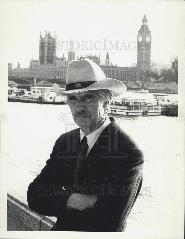 1989 Press Photo Dennis Weaver Actor Return Sam McCloud - Historic Images