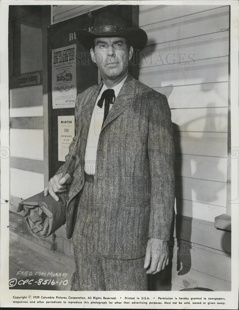 1959 Press Photo Fred MacMurray in &quot;Face of a Fugitive.&quot; - Historic Images