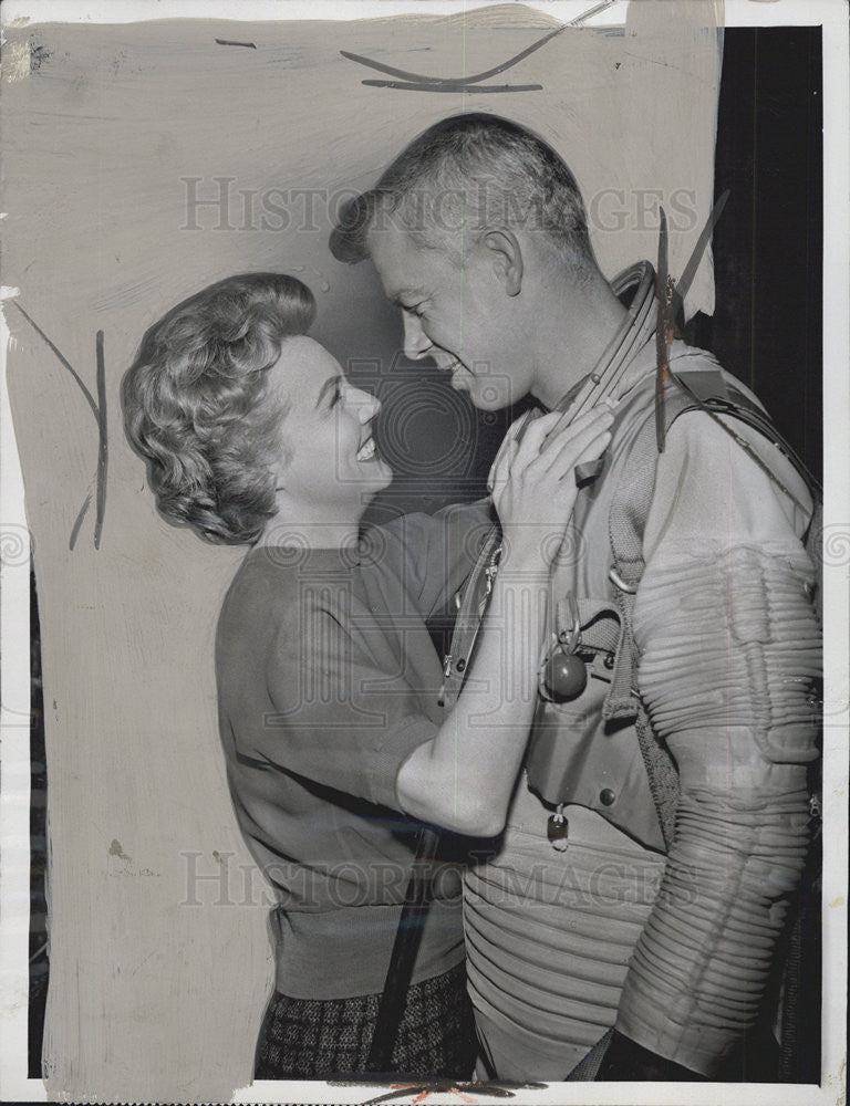 1959 Press Photo Actress Peggy McCay and Actor Lee Marvin - Historic Images