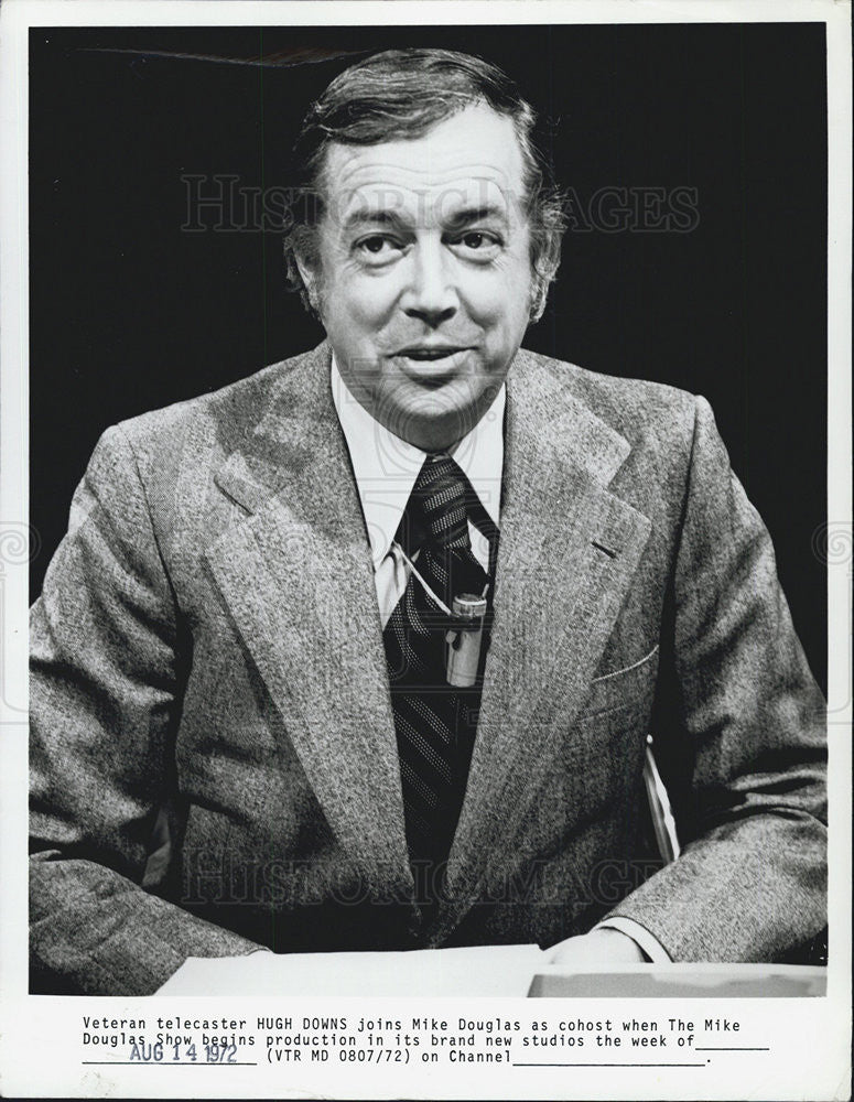 1972 Press Photo Hugh Downs THE MIKE DOUGLAS SHOW - Historic Images