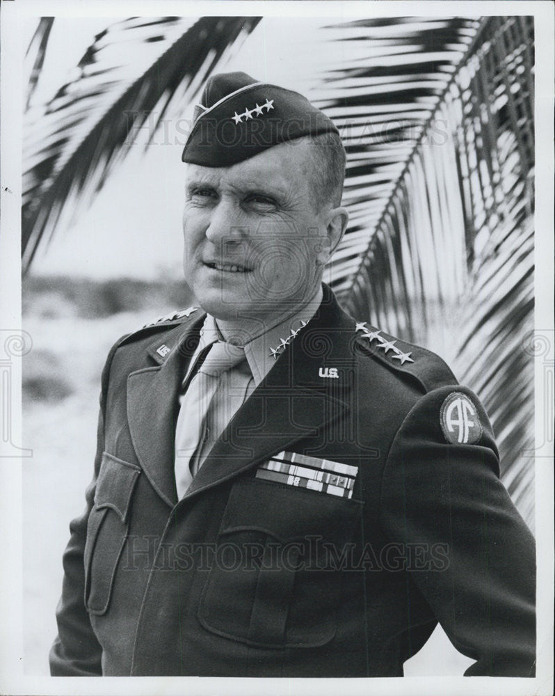 Press Photo Robert Duvall As General Dwight Eisenhower IKE - Historic Images