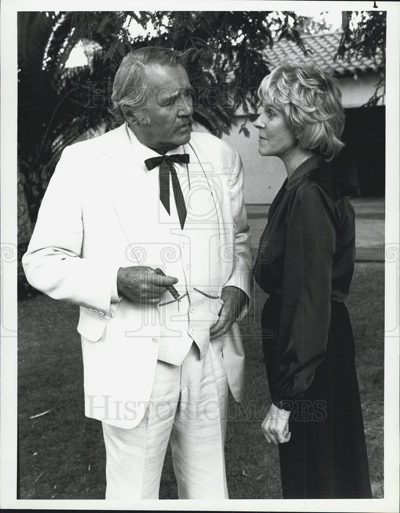 1981 Press Photo of Alice Hirson and Howard Duff in "Flamingo Road" - Historic Images