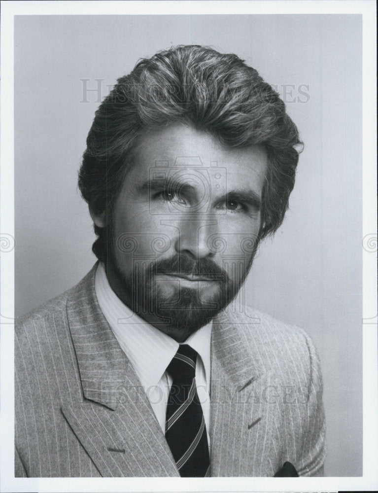 1984 Press Photo James Brolin in &quot;Hotel&quot; - Historic Images