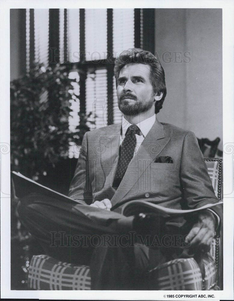 1985 Press Photo James Brolin on &quot;Hotel&quot; - Historic Images