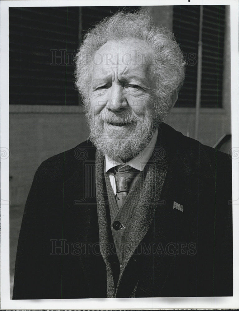 1973 Press Photo Sam Jaffe in &quot;Corpse and Robbers&quot; - Historic Images