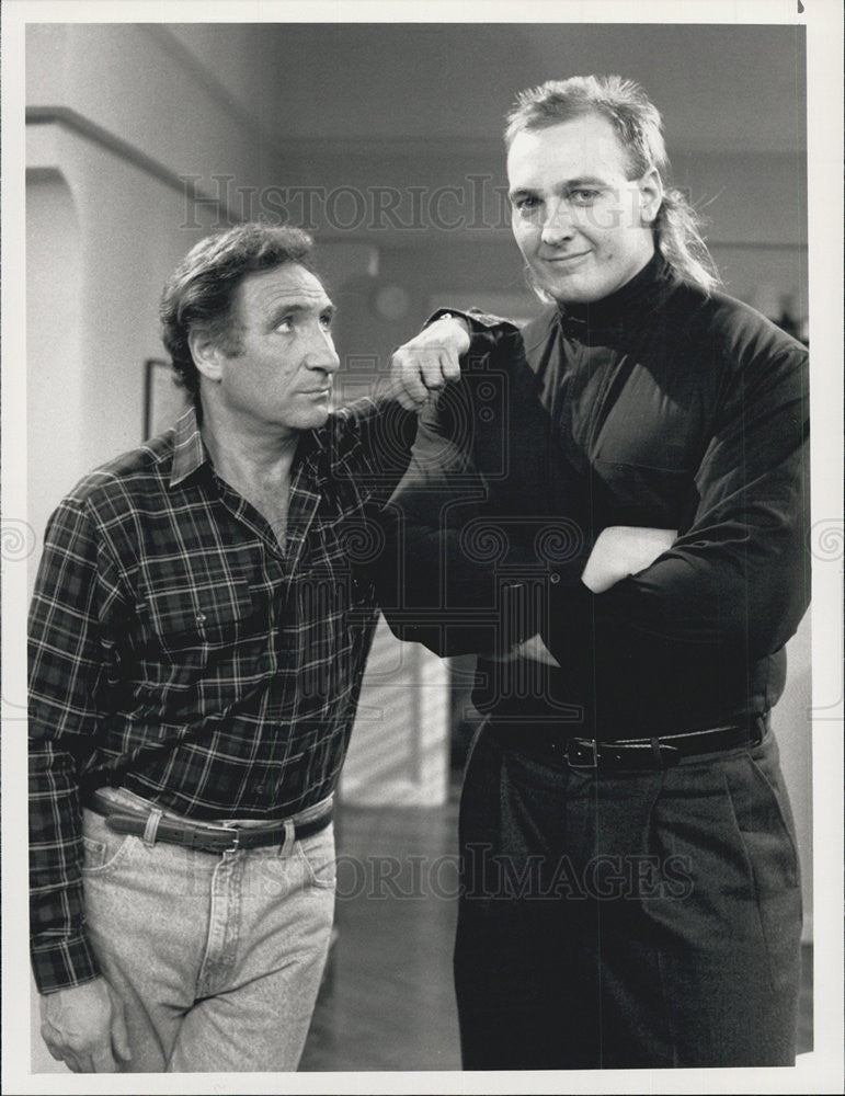 1989 Press Photo Judd Hirsch Tony Madarich Actors Dear John - Historic Images
