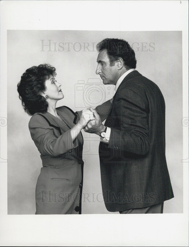 1989 Press Photo Judd Hirsch &amp; Jane Carr in &quot;Dear John&quot; on NBC TV. - Historic Images