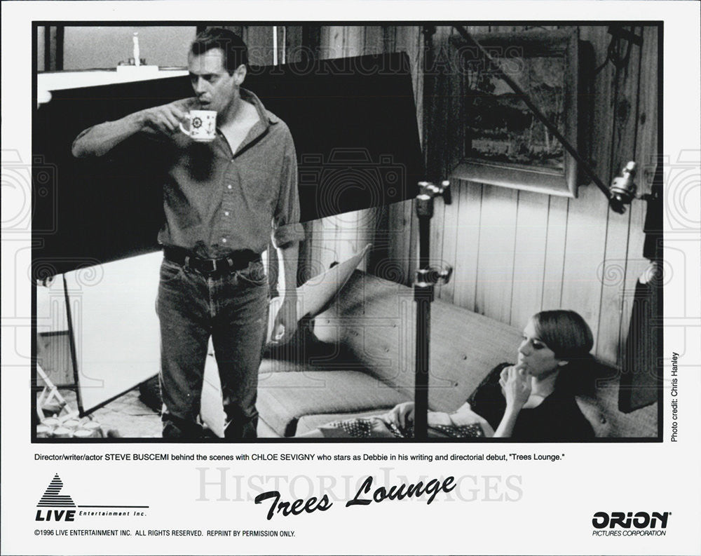 1996 Press Photo Steve Buscemi Director Chloe Sevigny Actors Trees Lounge - Historic Images