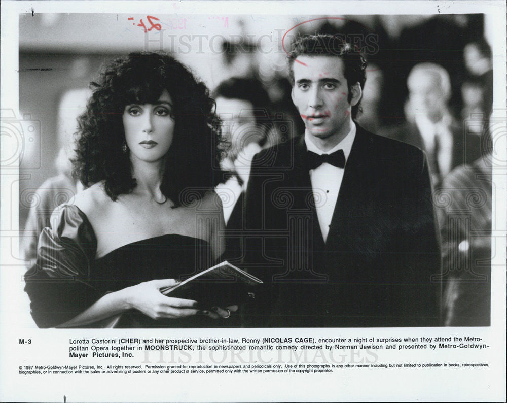 1987 Press Photo Moonstruck Film Actors Nicolas Cage Cher Opera Attending Scene - Historic Images