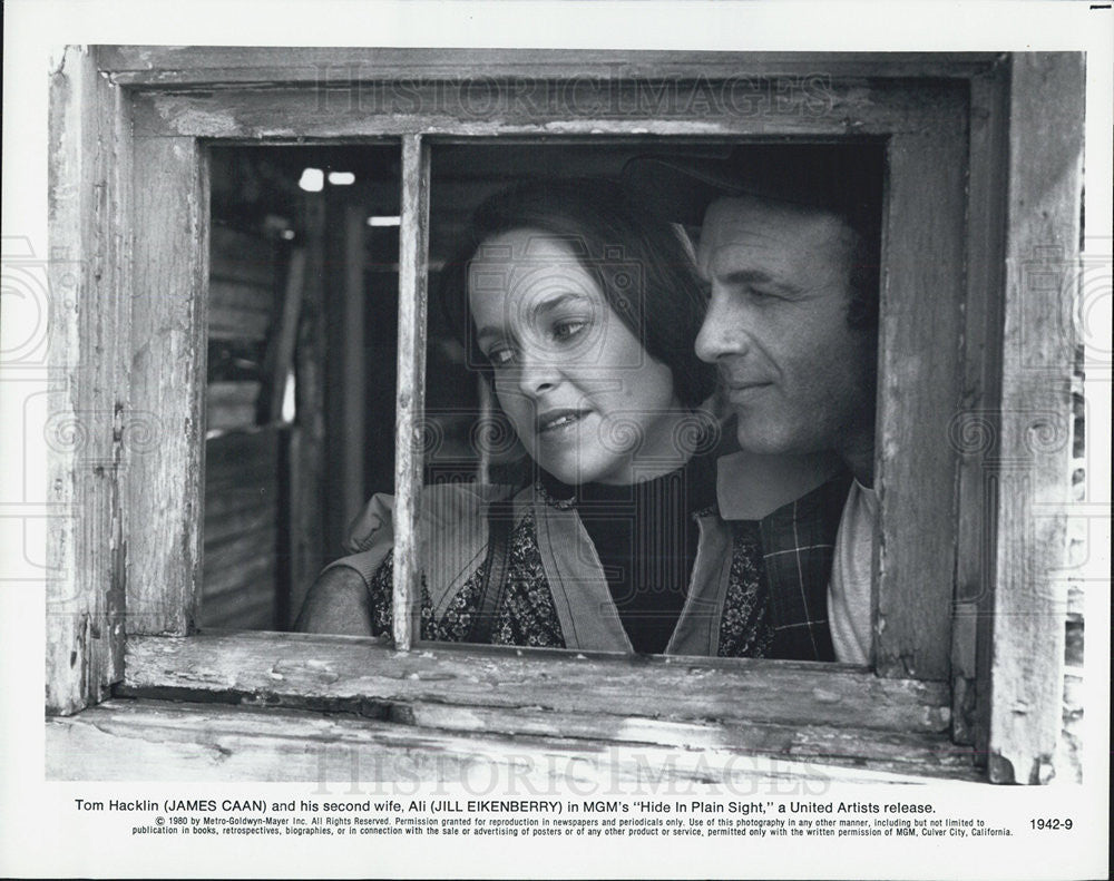 1980 Press Photo James Caan in "Hide in Plain Sight" - Historic Images