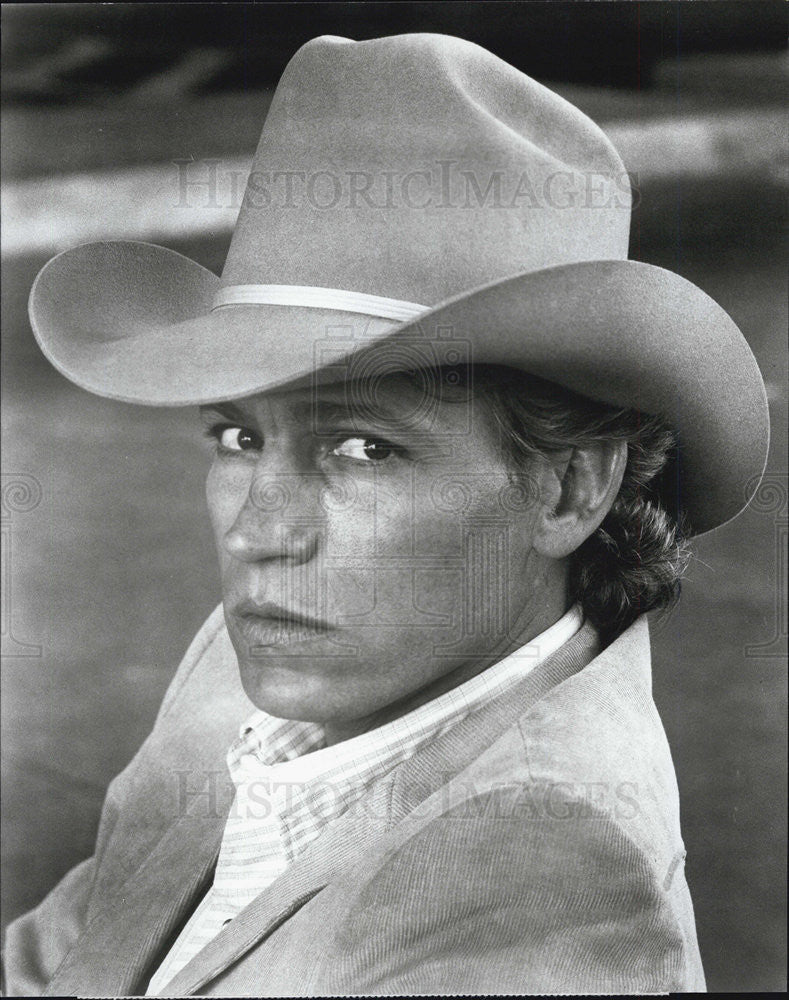 1987 Press Photo Michael Beck stars as a Texas lawman in &quot;Houston Knights.&quot; - Historic Images