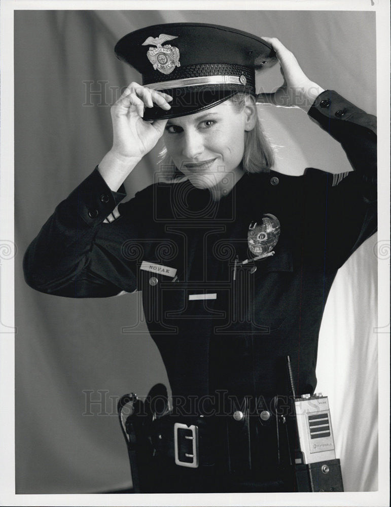 1991 Press Photo Lauren Lane from &quot;HUNTER&quot; - Historic Images