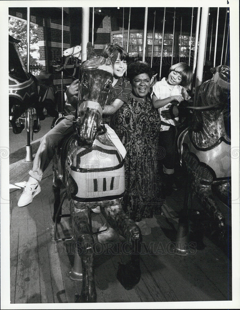 1986 Press Photo Nell Carter in &quot;Give Me a Break&quot; - Historic Images