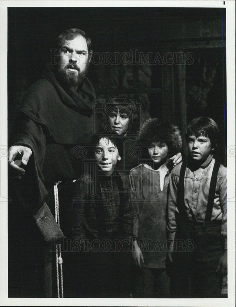 1982 Press Photo Merlin Olsen in &quot;Father Murphy&quot; - Historic Images