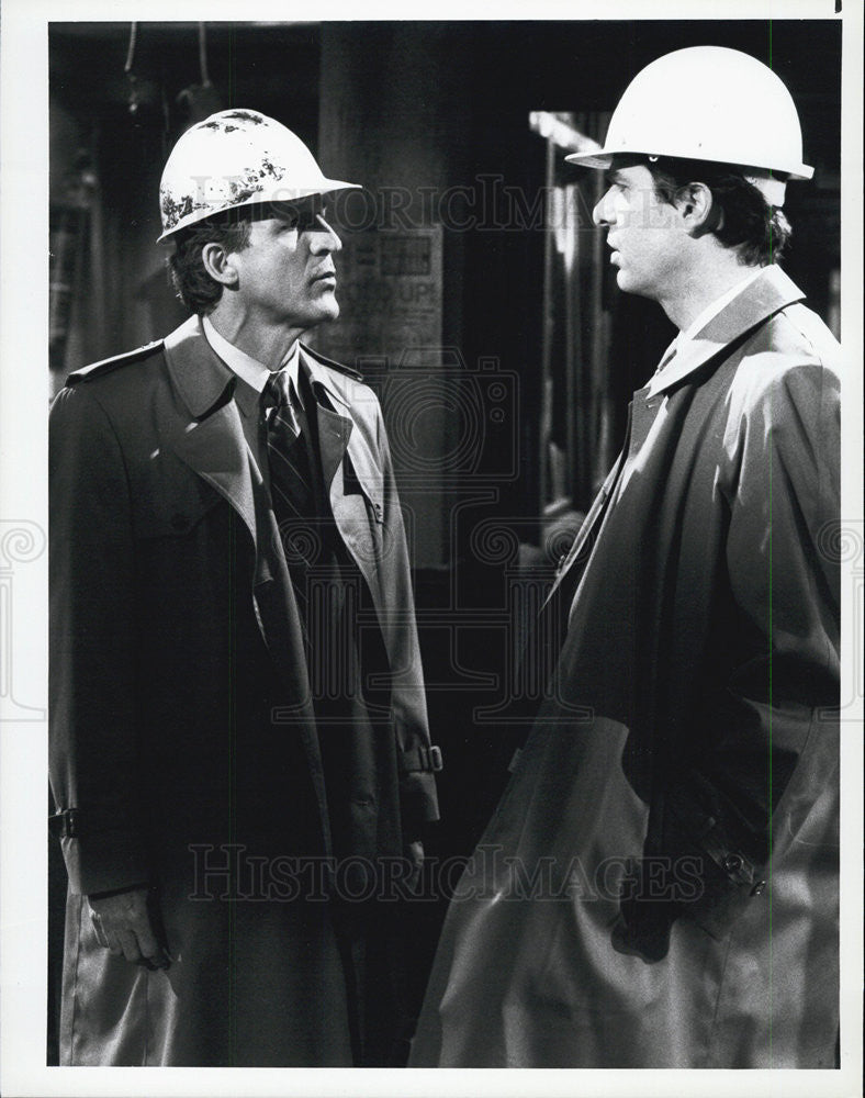 1987 Press Photo Daniel J. Travanti Arthur Taxier Hill Street Blues NBC Drama - Historic Images