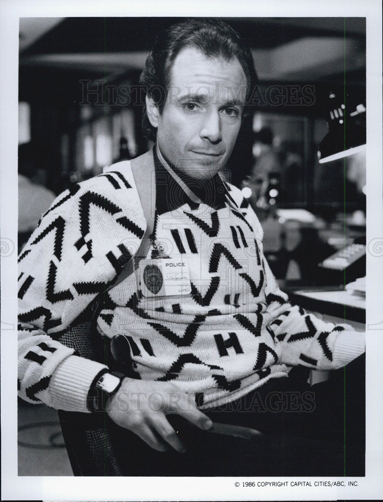 1986 Press Photo Robert Desiderio from &quot;Cold Steel and Neon&quot; TV show - Historic Images