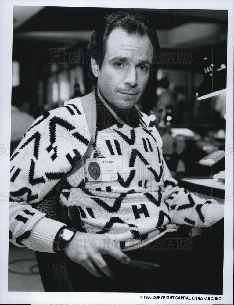 1986 Press Photo Robert Desiderio from &quot;Cold Steel and Neon&quot; TV show - Historic Images