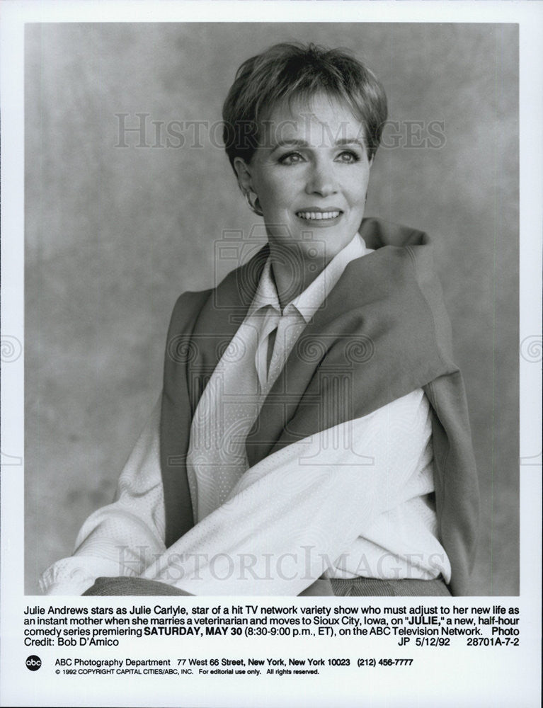 1992 Press Photo Julie Andrews from &quot;JULIE&quot; TV show - Historic Images