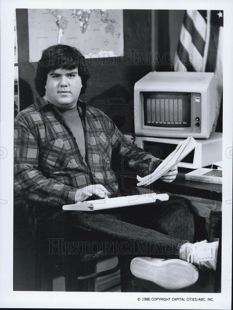 1986 Press Photo Actor Daniel J. Schneider star Head of the class ABC TV series. - Historic Images