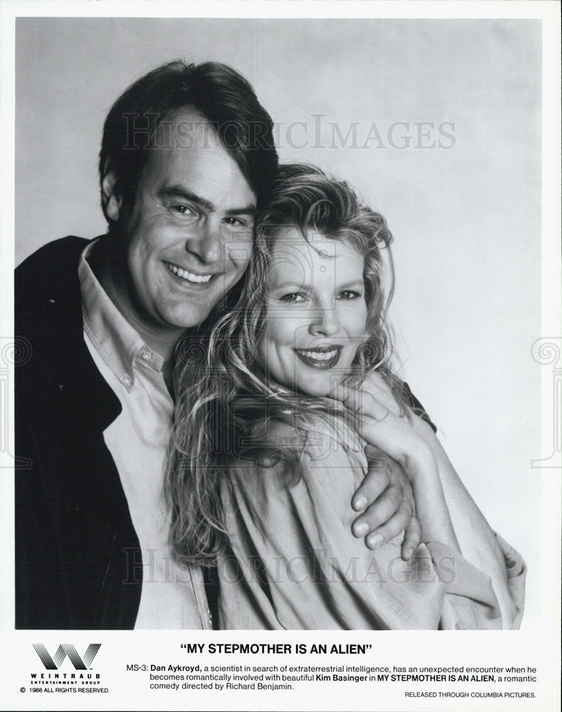 1988 Press Photo &quot;My Stepmother is an Alien&quot;,Dan Aykroyd &amp; Kim Basinger - Historic Images