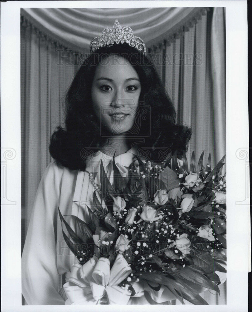 Press Photo Actress Leslie Kim Kawai - Historic Images