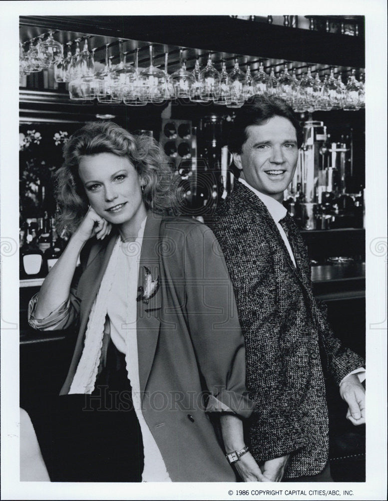 1986 Press Photo Actors Shelley Hack Tom Mason - Historic Images