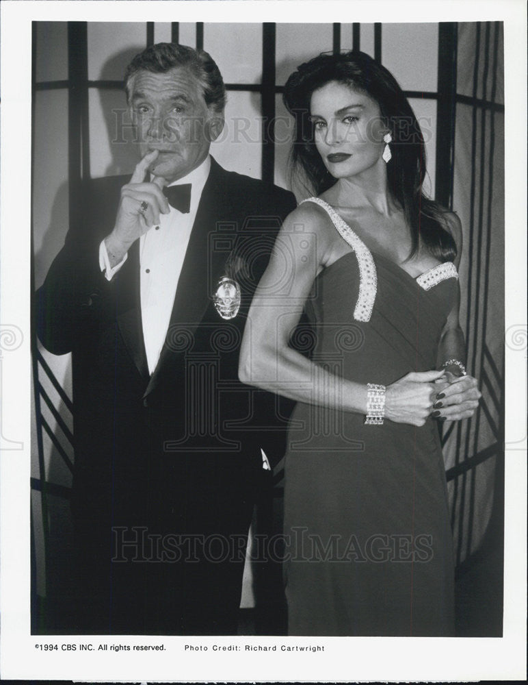 1994 Press Photo Gene Barry And Tracy Scoggins Star In CBS TV Show Burke&#39;s Law - Historic Images