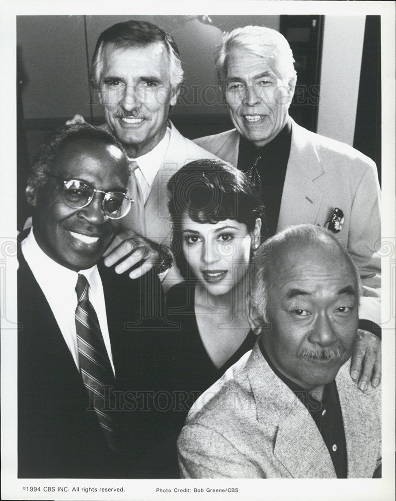 1994 Press Photo Robert Guillaume Dennis Weaver James Coburn GREYHOUNDS - Historic Images