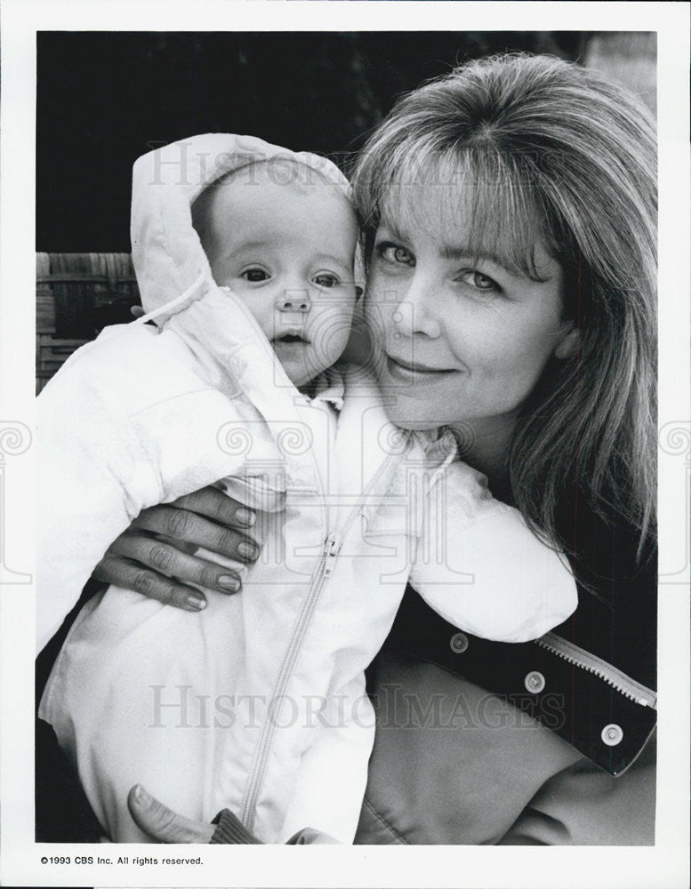 1994 Press Photo Lisa Hartman Black Without A Kiss Goodbye - Historic Images