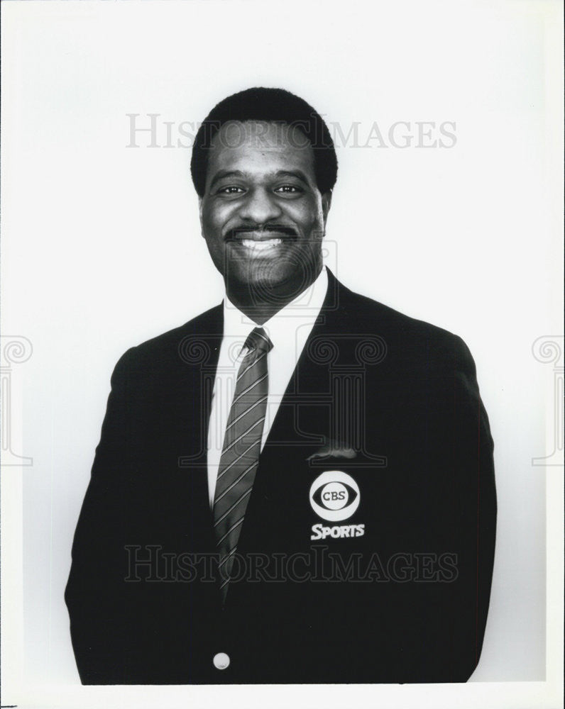 1992 Press Photo James Brown,host of Olympic Games broadcasts - Historic Images