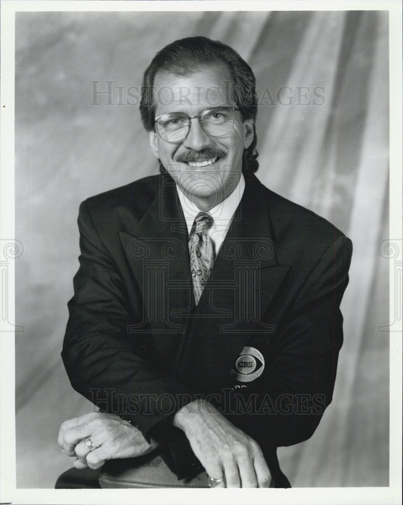 1992 Press Photo Pat O&#39;Brien host of Olympic broadcasts - Historic Images