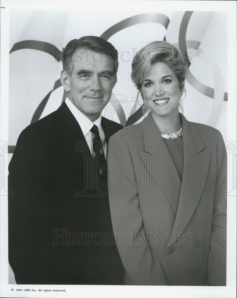 1991 Press Photo Paula Zahn &amp; Tim McCarver host Olympic Primetime Broadcastst - Historic Images