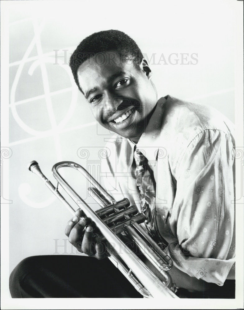 Press Photo Actor Phill Lewis Stars In CBS Television Show Teach - Historic Images