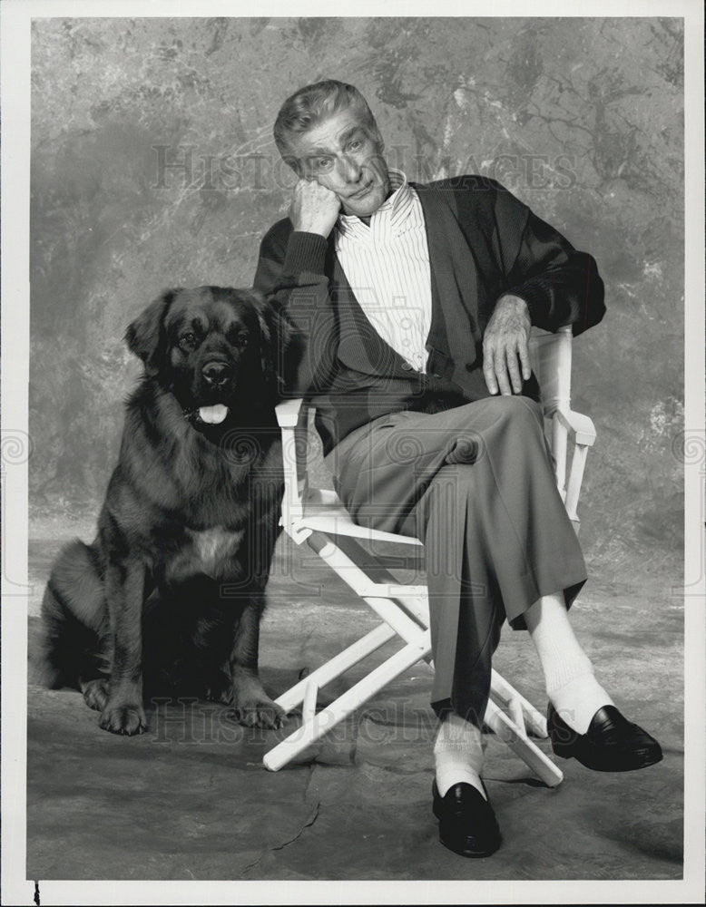 1989 Press Photo Richard Mulligan stars in &quot;Empty Nest&quot; - Historic Images