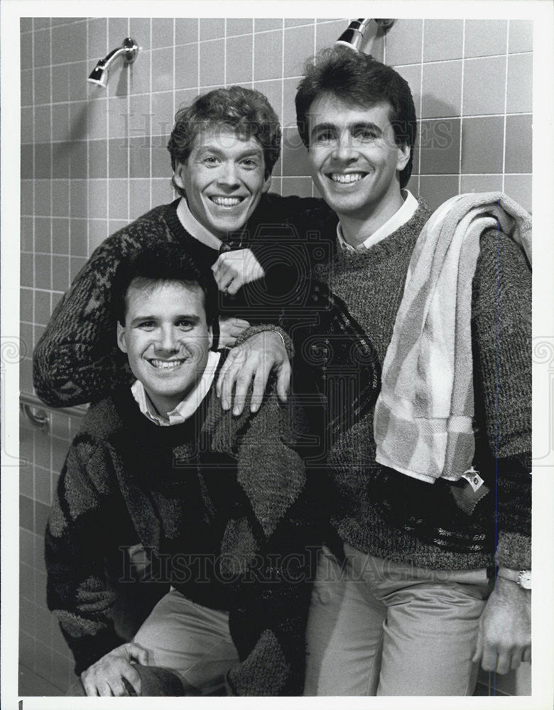 1987 Press Photo Roomies Television show Robert Reames Larry Wray Michael Lesco - Historic Images