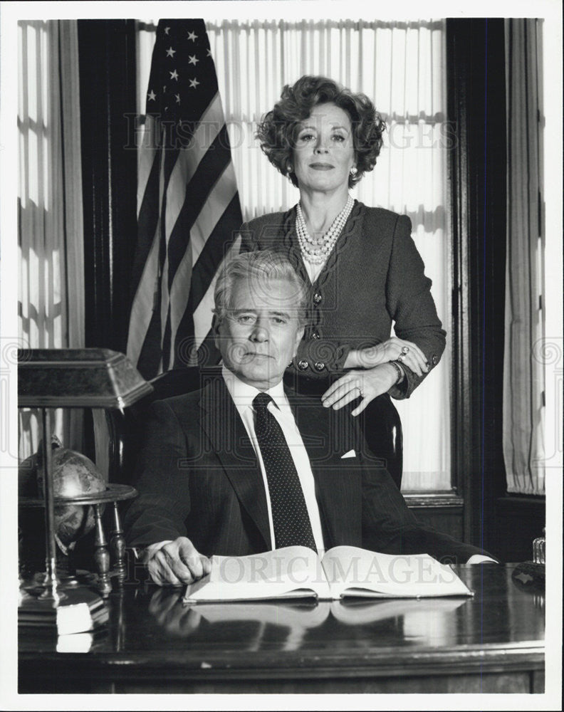 1992 Press Photo John Forsythe And Holland Taylor In NBC Show The Powers That Be - Historic Images