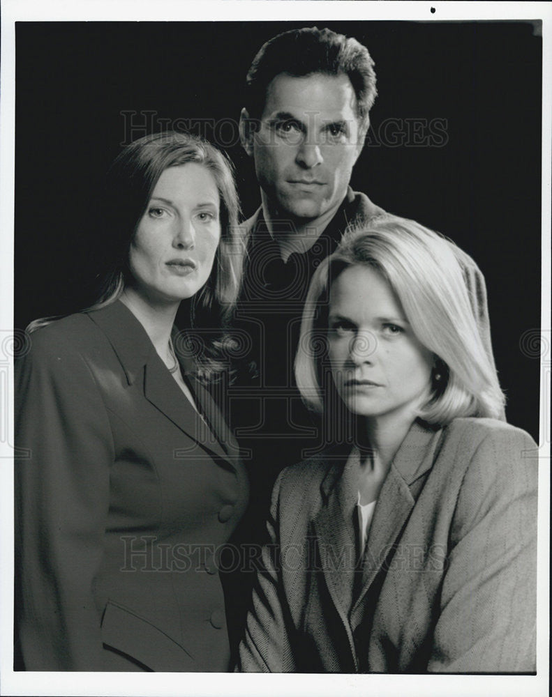 1995 Press Photo Crime Novel Small Sacrifices brought to life on Small Screen - Historic Images