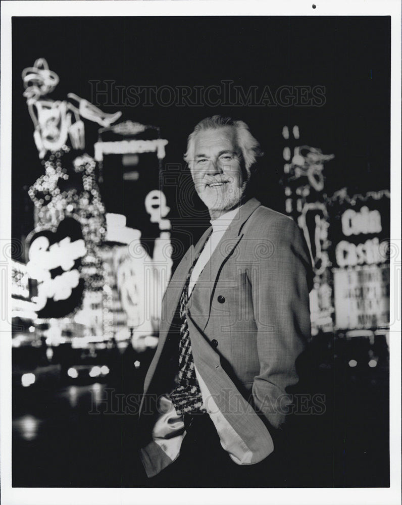 Press Photo Actor Sing Kenny Rogers MacShaynes Grand Slam - Historic Images