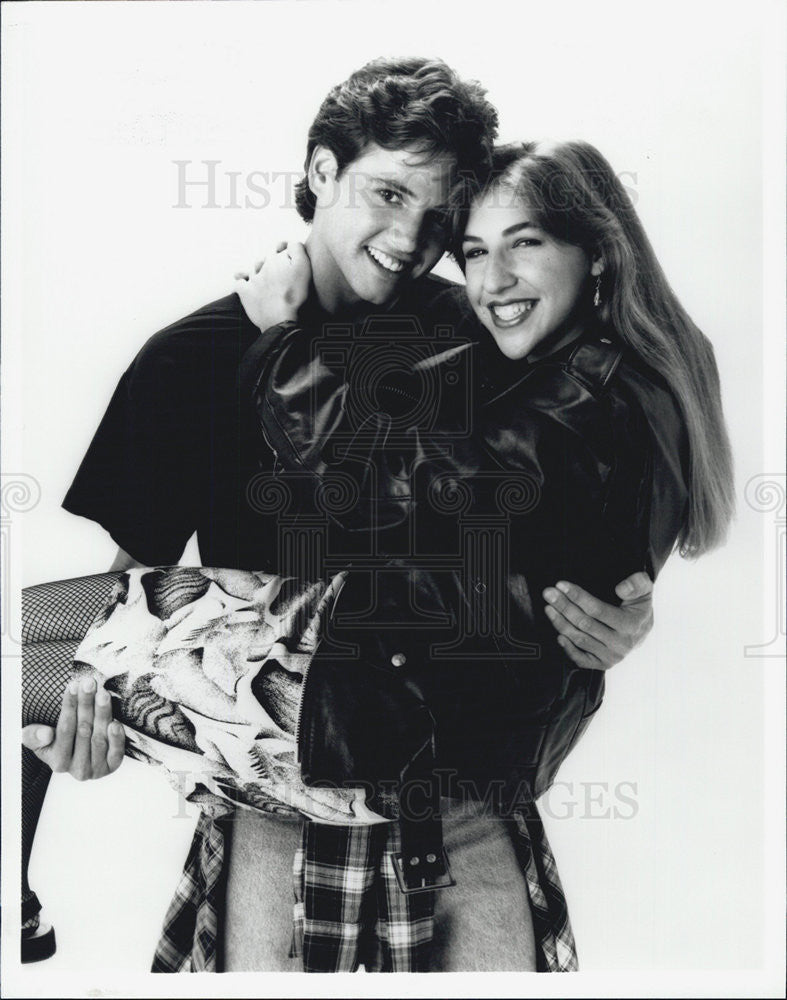 1992 Press Photo Mayim Bialik David Lacher in &quot;Blossom&quot; - Historic Images