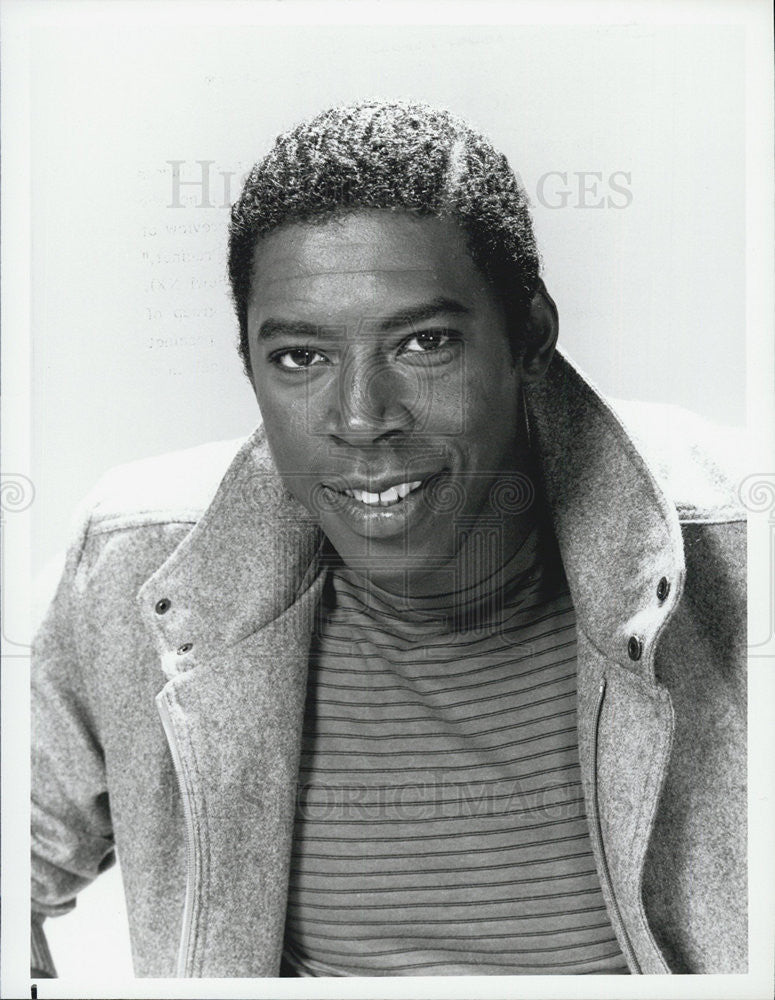 1985 Press Photo Ernie Hudson set to star in new NBC sitcom &quot;The Last Precinct&quot; - Historic Images