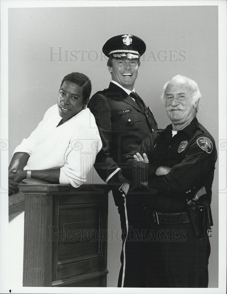 1985 Press Photo Adam West, Keenan Wynn, Ernie Hudson, &quot;The Last Precinct&quot; - Historic Images