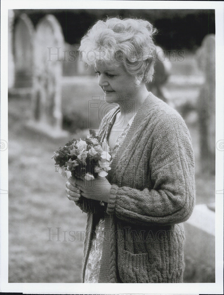 1993 Press Photo Angela Lansbury in The Shell Seekers - Historic Images