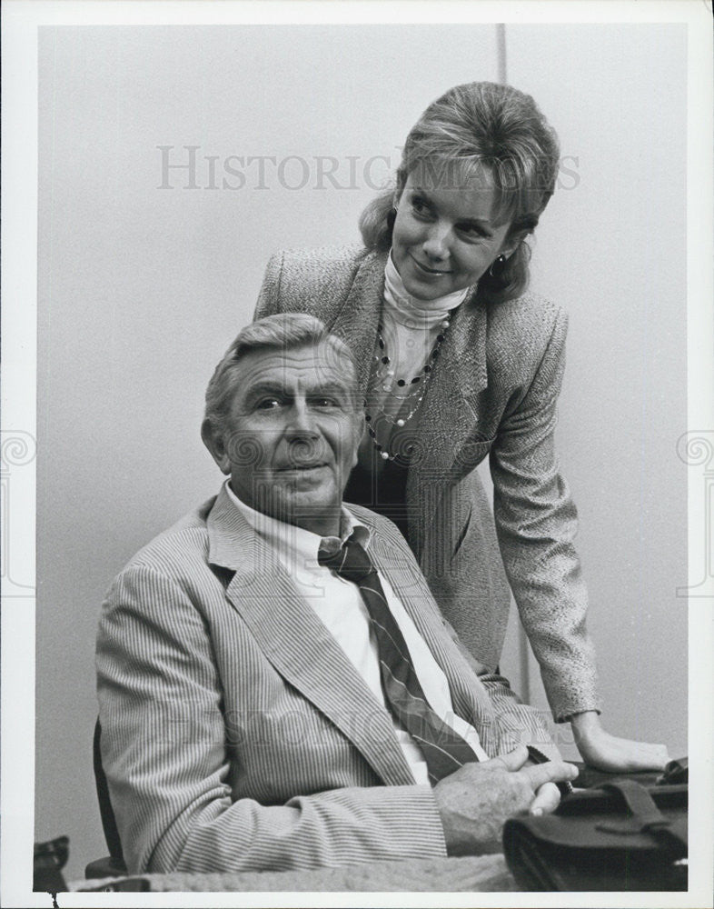 1986 Press Photo Andy Griffith &amp; Linda Purl on &quot;Matlock&quot; - Historic Images