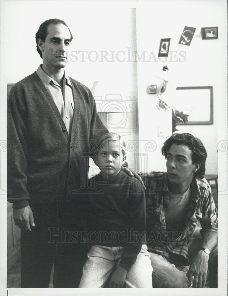 1990 Press Photo Stanley Tucci In ABC television medical show Lifestories - Historic Images