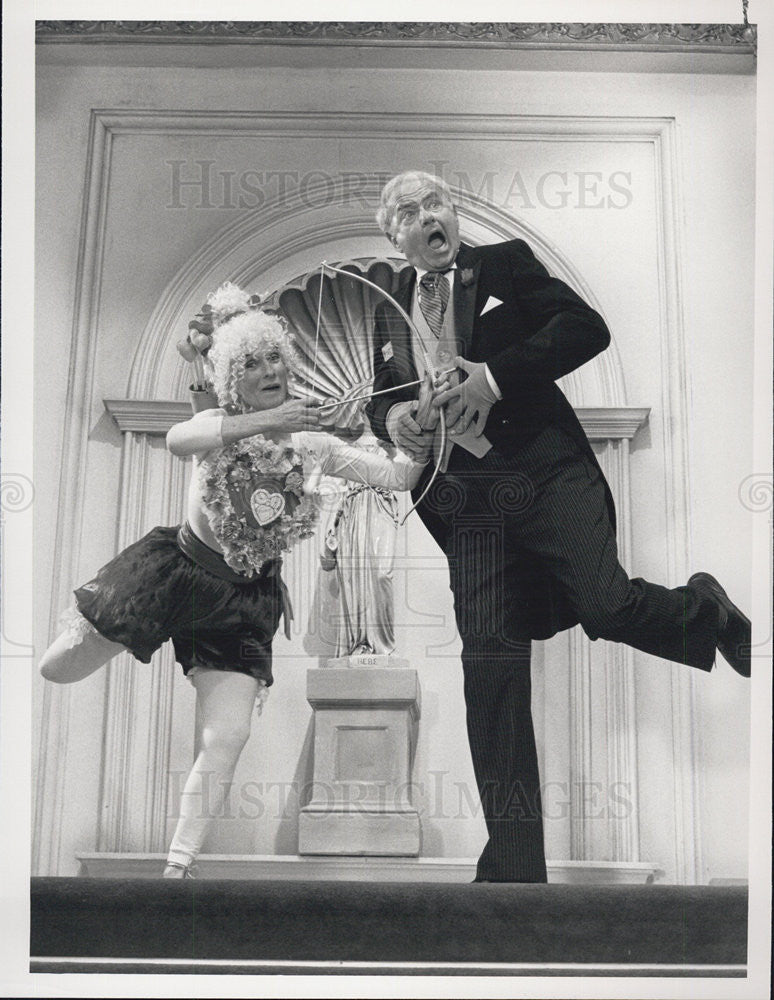 1989 Press Photo Cloris Leachman &amp; Harvey Korman in &quot;When Charles Met Sally&quot; - Historic Images