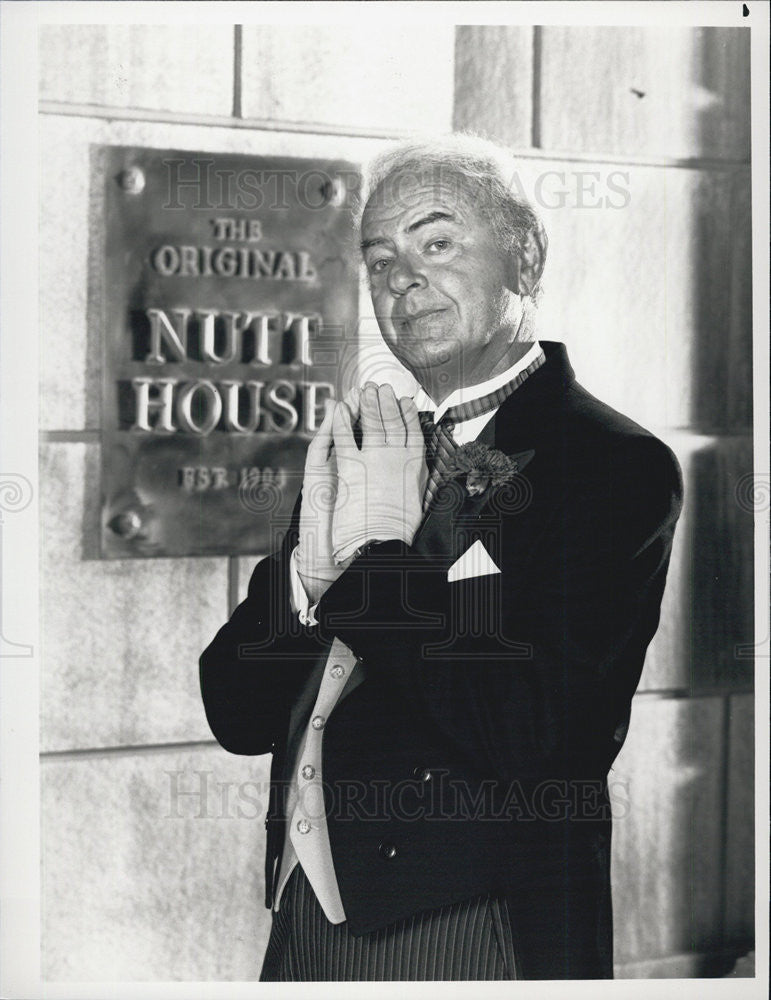 1989 Press Photo Actor Harvey Korman The Nutt House - Historic Images