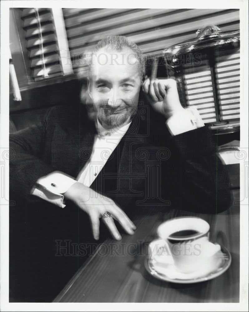 1992 Press Photo Actor Robert Englund in NBC-TV Drama &quot;Nightmare Cafe&quot; - Historic Images