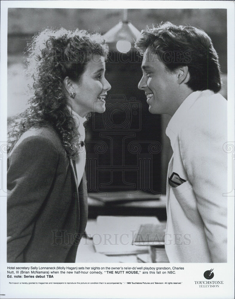 1989 Press Photo Molly Hagan & Brian McNamara in "The Nutt House" on NBC TV. - Historic Images